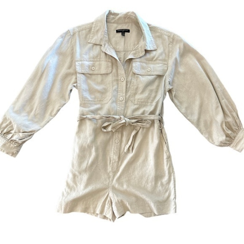 NWOT Banana Republic Petite Linen Blend Cream Long Sleeve Romper Size S